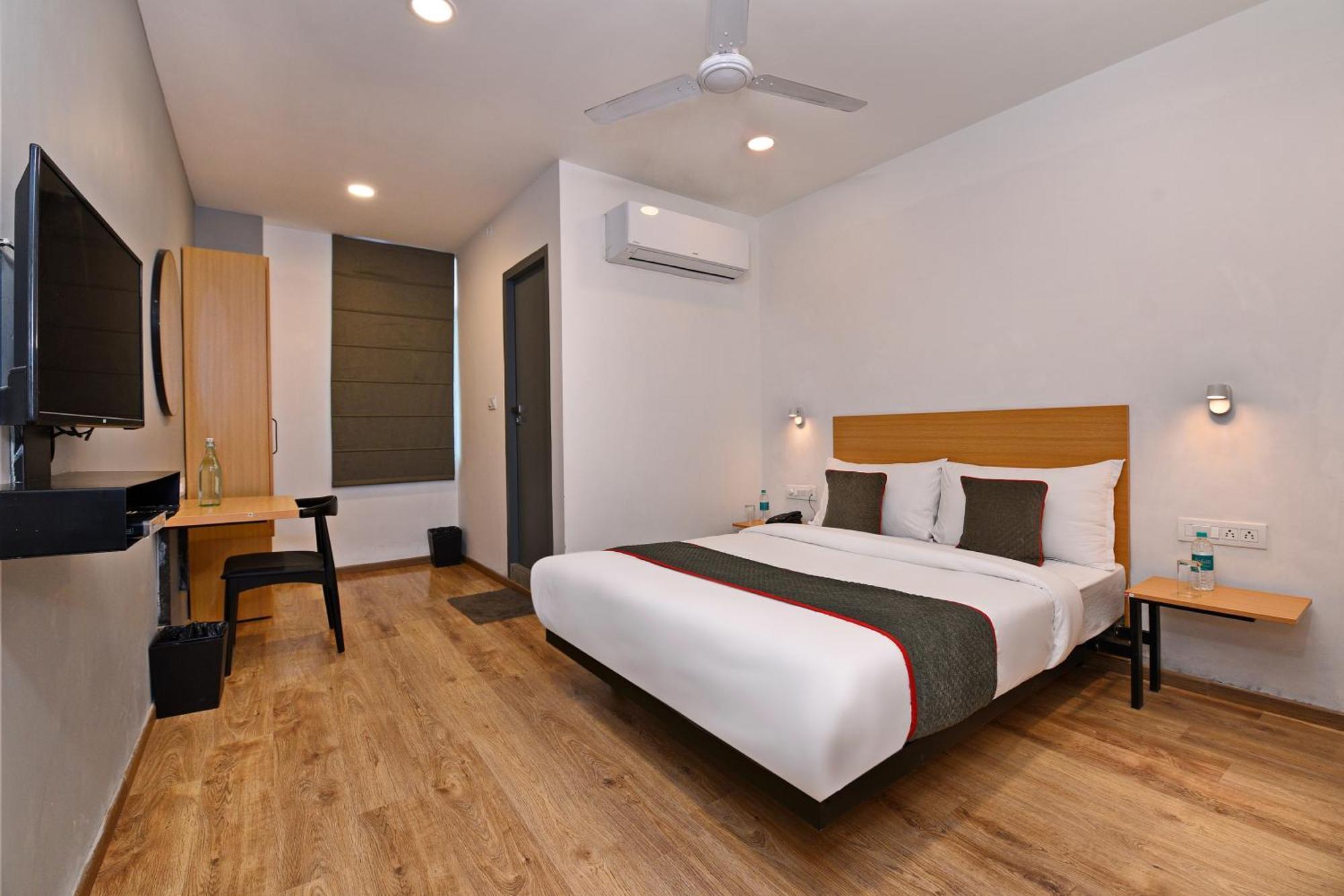 Townhouse Function Inn Near Chaudhary Charan Singh International Airport Lucknow Exterior foto